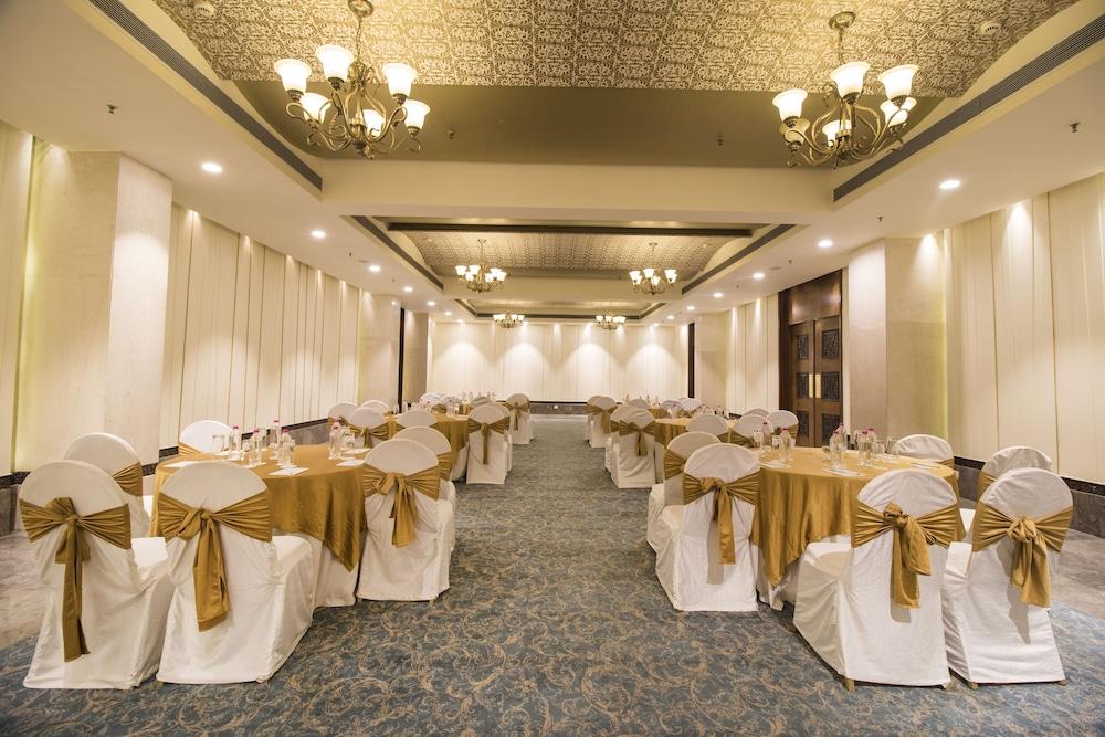 Hotel The Fern, Dźajpur Zewnętrze zdjęcie