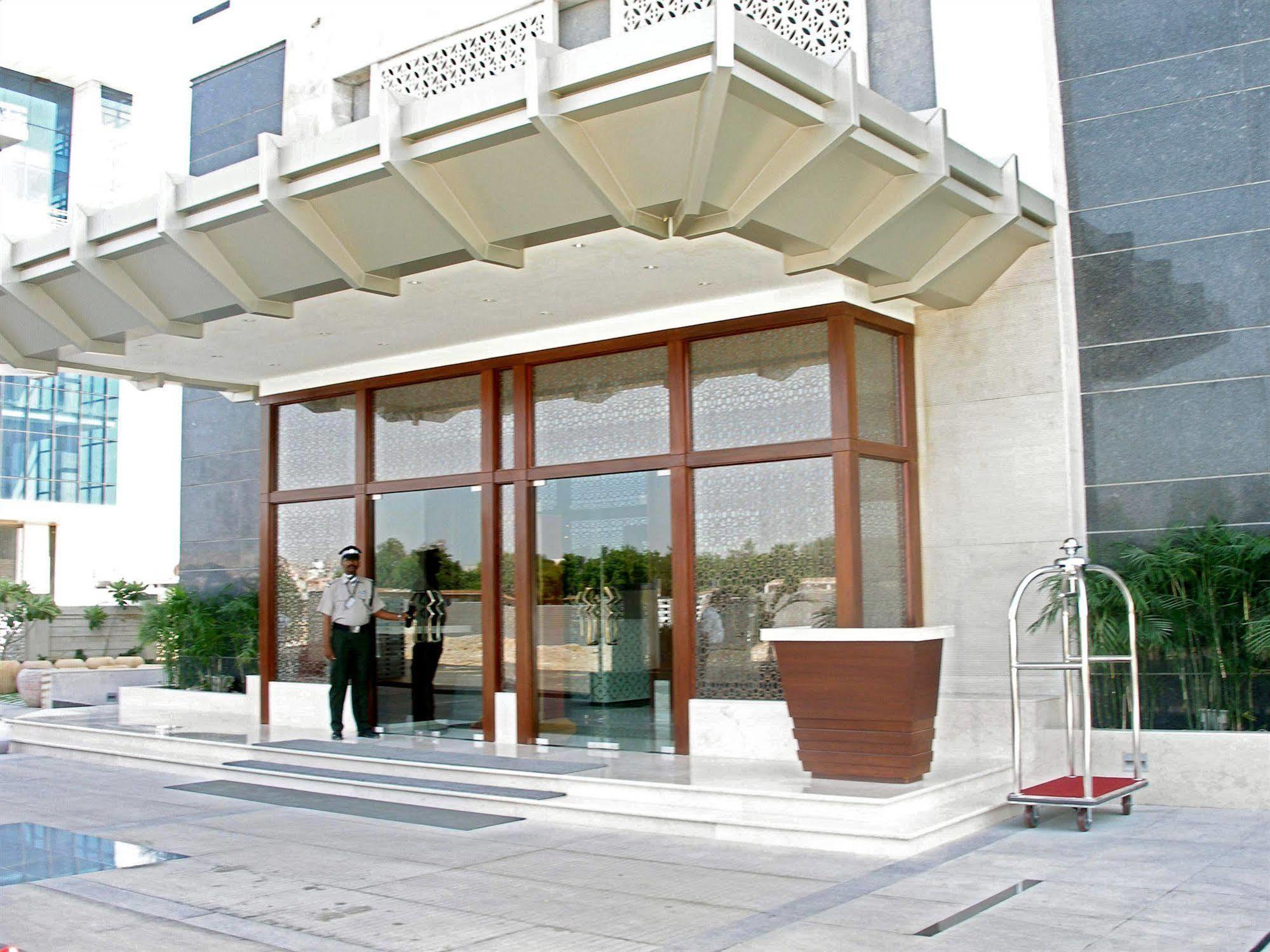 Hotel The Fern, Dźajpur Zewnętrze zdjęcie